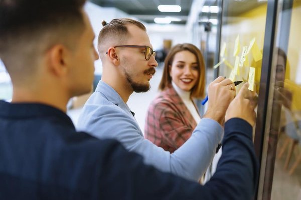 Utilisation efficace des médias sociaux pour les petites entreprises de vente de plantes
